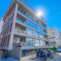 2+1 Apartment in Cleopatra Area, Alanya — 300 m to the Beach, Separate Kitchen, Modern Building