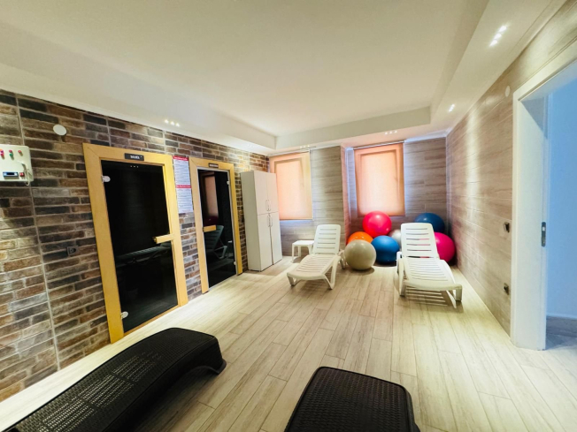 Spacious 3+1 Apartment in Oba, Alanya — 170 m², Separate Kitchen, Furnished, Full Complex, Suitable for Residence Permit