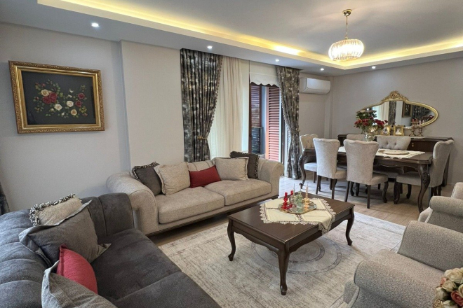 Spacious 3+1 Apartment in Oba, Alanya — 170 m², Separate Kitchen, Furnished, Full Complex, Suitable for Residence Permit