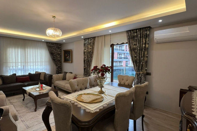 Spacious 3+1 Apartment in Oba, Alanya — 170 m², Separate Kitchen, Furnished, Full Complex, Suitable for Residence Permit