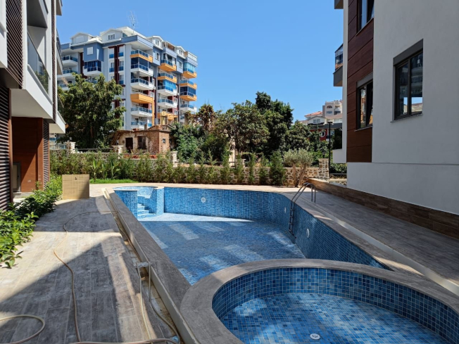 Spacious 2+1 apartment in Tosmur — 600 m to the sea, fully furnished