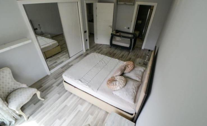 Spacious 3+1 duplex with garden in Kargicak — 100 m to the sea, eligible for citizenship