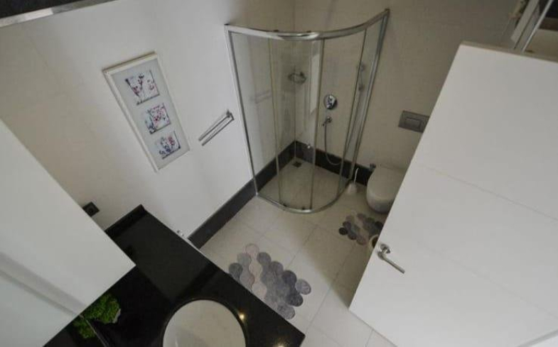 Spacious 3+1 duplex with garden in Kargicak — 100 m to the sea, eligible for citizenship