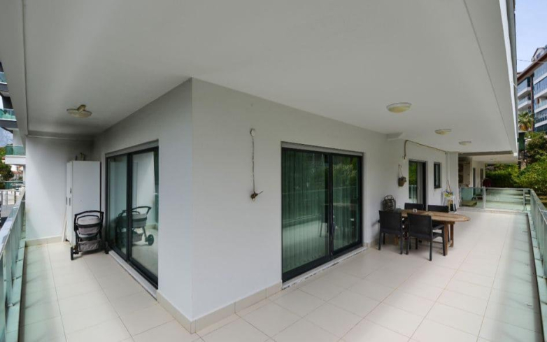 Spacious 3+1 duplex with garden in Kargicak — 100 m to the sea, eligible for citizenship