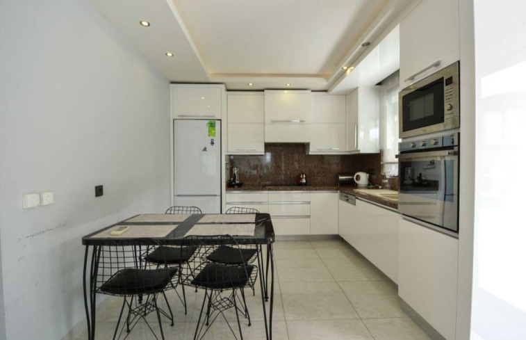 Spacious 3+1 duplex with garden in Kargicak — 100 m to the sea, eligible for citizenship