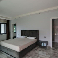 Spacious 3+1 duplex with garden in Kargicak — 100 m to the sea, eligible for citizenship