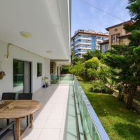 Spacious 3+1 duplex with garden in Kargicak — 100 m to the sea, eligible for citizenship