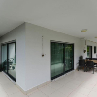 Spacious 3+1 duplex with garden in Kargicak — 100 m to the sea, eligible for citizenship