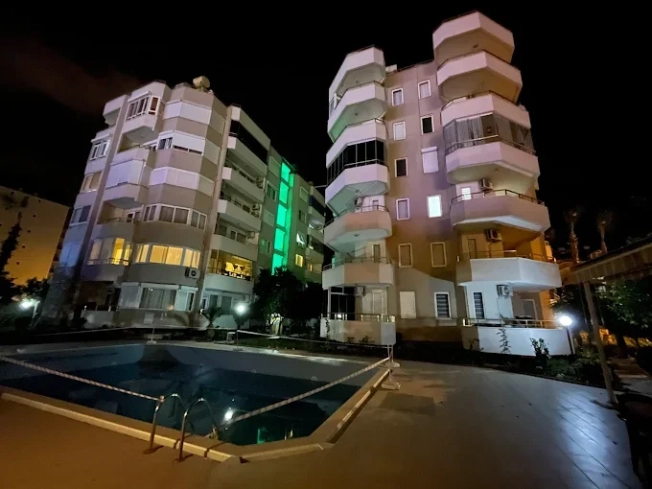 1+1 Apartment in Alanya Center — Ready to Live, Near Alanyum Mall