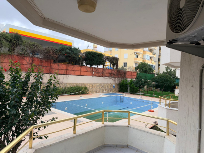 1+1 Apartment in Alanya Center — Ready to Live, Near Alanyum Mall