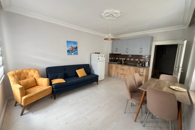 1+1 Apartment in Alanya Center — Ready to Live, Near Alanyum Mall