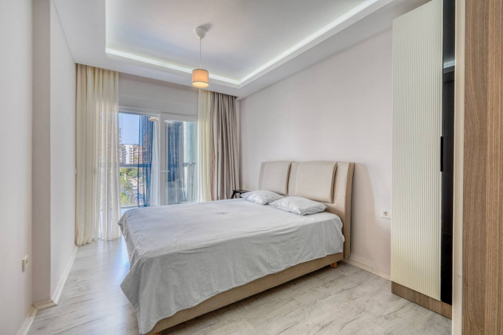 Spacious 1+1 apartment in Mahmutlar near the sea — furnished property in Alanya