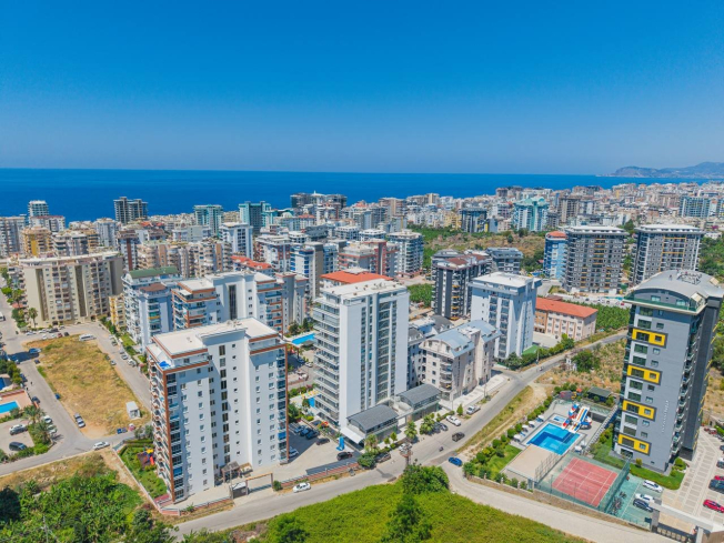 Spacious 1+1 apartment in Mahmutlar near the sea — furnished property in Alanya