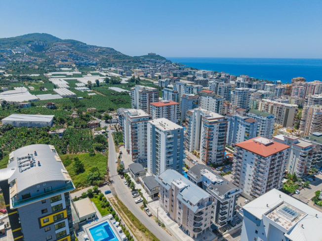 Spacious 1+1 apartment in Mahmutlar near the sea — furnished property in Alanya
