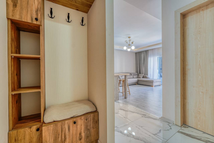Spacious 1+1 apartment in Mahmutlar near the sea — furnished property in Alanya