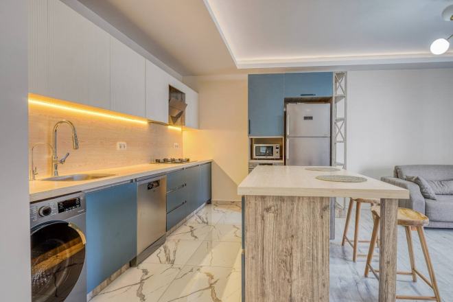 Spacious 1+1 apartment in Mahmutlar near the sea — furnished property in Alanya