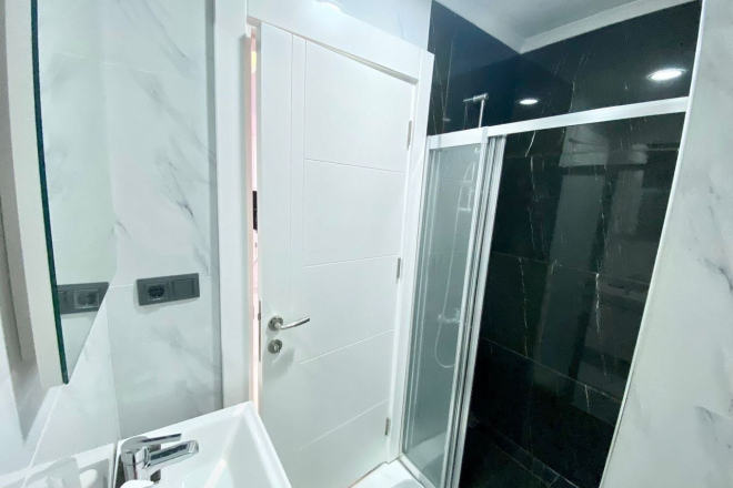 2+1 Apartment in Alanya Near the Sea — Furnished Property in Turkey