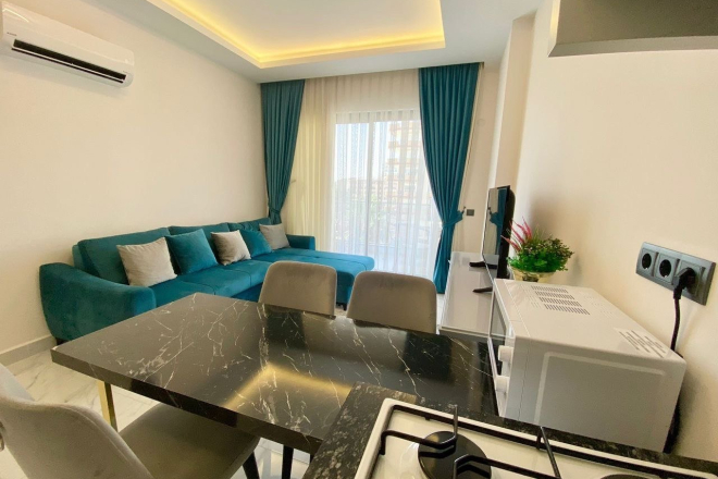 2+1 Apartment in Alanya Near the Sea — Furnished Property in Turkey