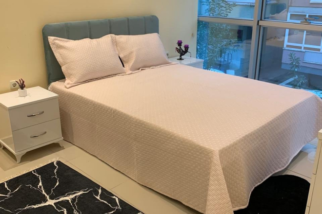 1+1 Apartment Near Cleopatra Beach — Property in Central Alanya for Living, Residence Permit and Rental Income