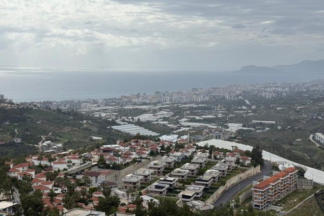 3+2 Villa with Panoramic Sea and Alanya Views in Kargicak — Spacious Home for Living and Holidays