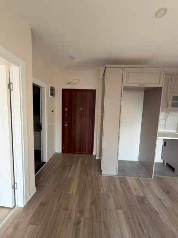 Modern 1+1 apartment in Kargicak — new residence with pool close to the sea
