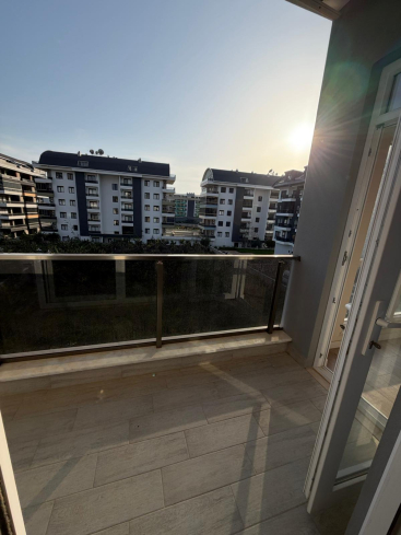 Modern 1+1 apartment in Kargicak — new residence with pool close to the sea