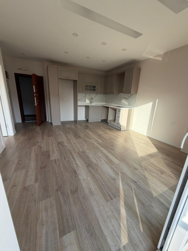 Modern 1+1 apartment in Kargicak — new residence with pool close to the sea