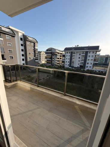 Modern 1+1 apartment in Kargicak — new residence with pool close to the sea