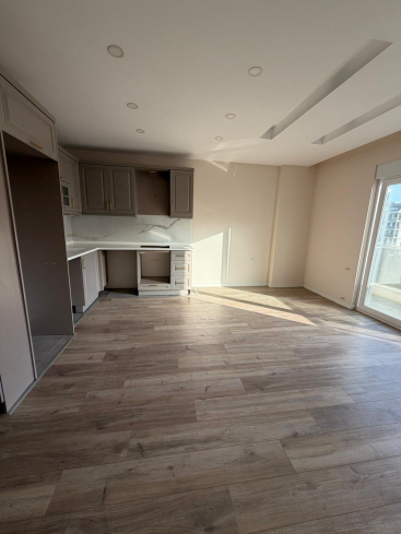 Modern 1+1 apartment in Kargicak — new residence with pool close to the sea