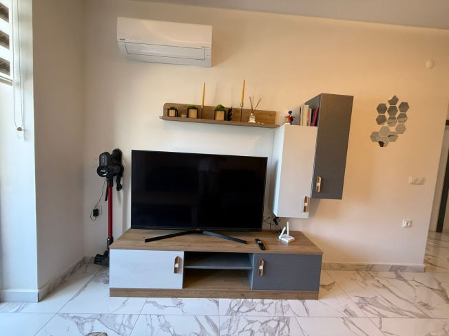 1+1 Apartment in Kargicak Near the Sea — Furnished Property in a Modern Residence