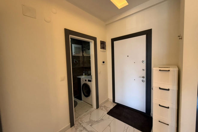 1+1 Apartment in Kargicak Near the Sea — Furnished Property in a Modern Residence