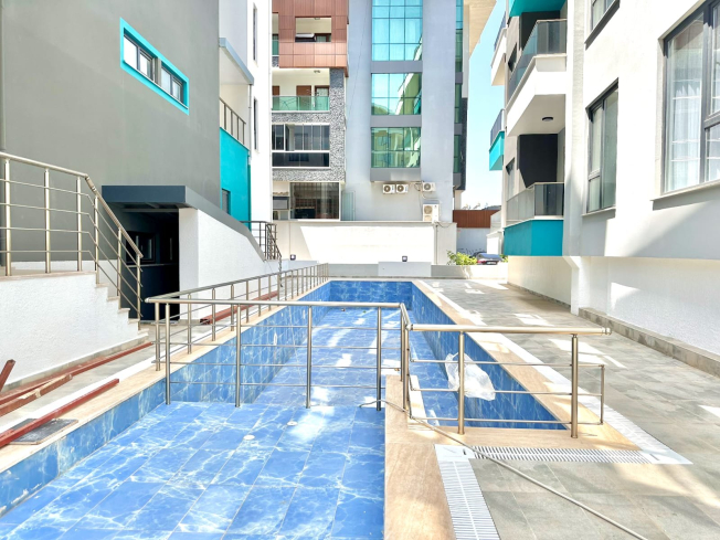 1+1 Apartment in Cleopatra, Alanya — New Residence with Pool, Furniture and Rental Potential