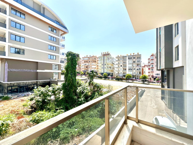 1+1 Apartment in Cleopatra, Alanya — New Residence with Pool, Furniture and Rental Potential