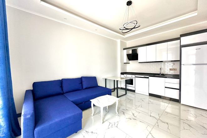 1+1 Apartment in Cleopatra, Alanya — New Residence with Pool, Furniture and Rental Potential