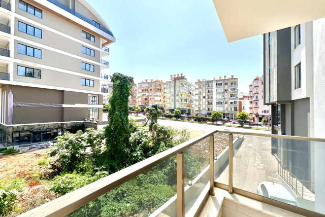 1+1 Apartment in Cleopatra, Alanya — New Residence with Pool, Furniture and Rental Potential