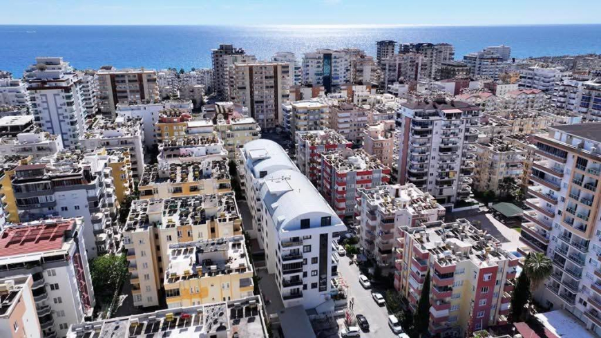 1+1 Apartment in Mahmutlar — New 2025 Residence, Furnished, 350 m from the Sea