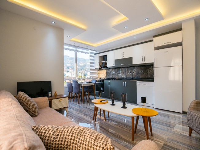 1+1 Apartment in Cleopatra, Alanya — Furnished Property with Pool, Sea View and Residence Permit Potential