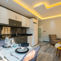 1+1 Apartment in Cleopatra, Alanya — Furnished Property with Pool, Sea View and Residence Permit Potential