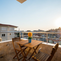 1+1 Apartment in Cleopatra, Alanya — Furnished Property with Pool, Sea View and Residence Permit Potential