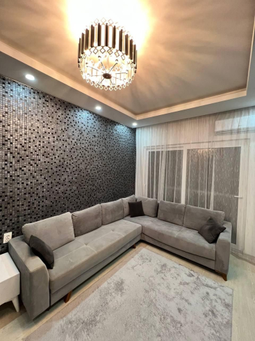 1+1 Apartment in Mahmutlar — Furnished Property with Pool, Sauna and 400 m to the Sea