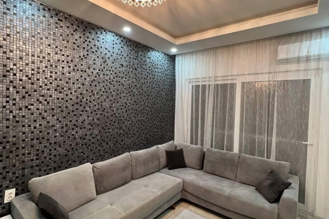 1+1 Apartment in Mahmutlar — Furnished Property with Pool, Sauna and 400 m to the Sea