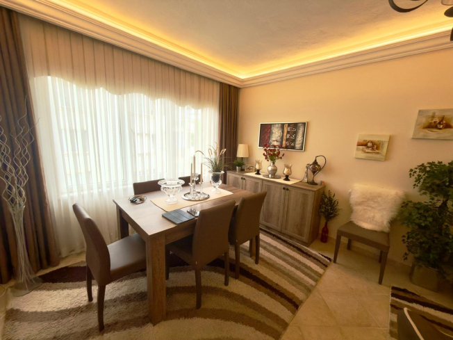 2+1 Apartment in Alanya Center — 300 m to the Sea, Furnished, Pool and Residence Permit Potential