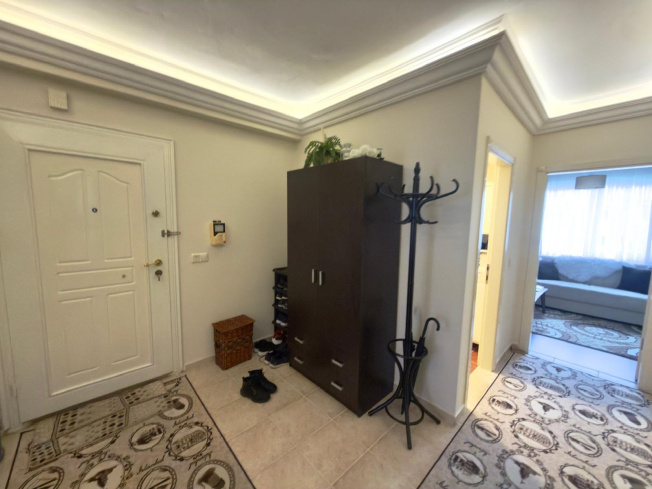 2+1 Apartment in Alanya Center — 300 m to the Sea, Furnished, Pool and Residence Permit Potential