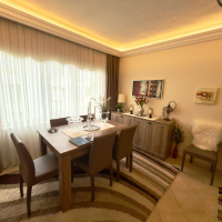 2+1 Apartment in Alanya Center — 300 m to the Sea, Furnished, Pool and Residence Permit Potential