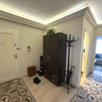 2+1 Apartment in Alanya Center — 300 m to the Sea, Furnished, Pool and Residence Permit Potential