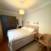 2+1 Apartment in Alanya Center — 300 m to the Sea, Furnished, Pool and Residence Permit Potential