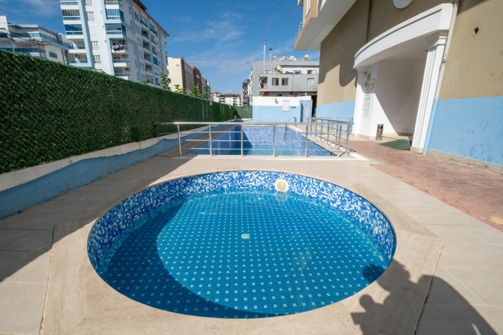Affordable 1+1 Apartment in Mahmutlar — Furnished, Pool and 500 m from the Sea