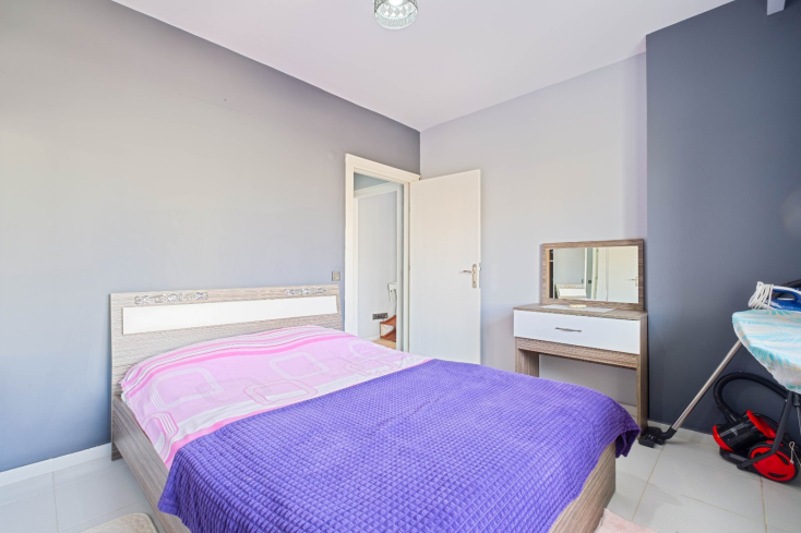 Affordable 1+1 Apartment in Mahmutlar — Furnished, Pool and 500 m from the Sea