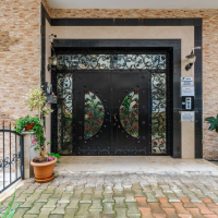 Spacious 1+1 Apartment in Mahmutlar — 500 m to the Sea, Good Renovation and Low Maintenance Fee
