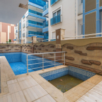 Spacious 1+1 Apartment in Mahmutlar — 500 m to the Sea, Good Renovation and Low Maintenance Fee